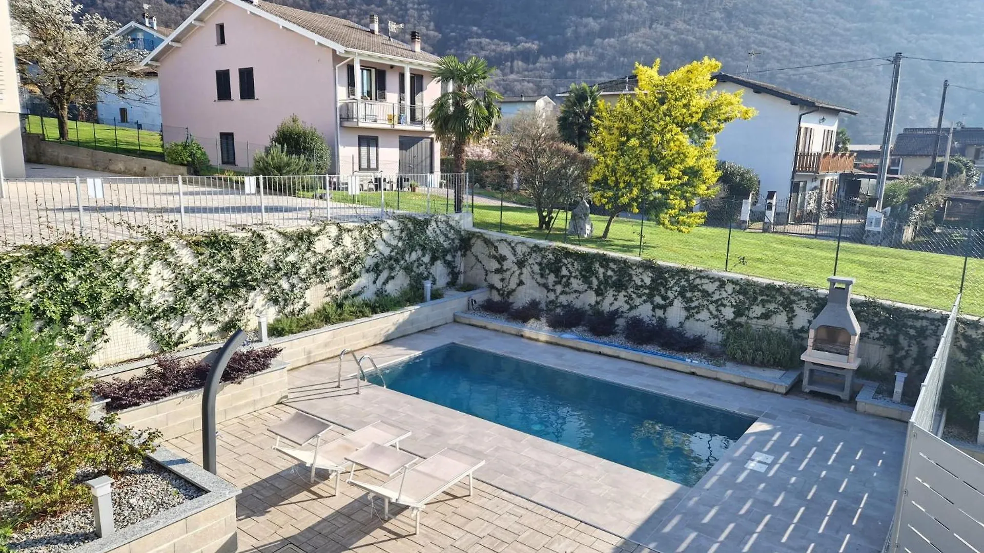 Villa Claudia With Private Pool Colico Italy